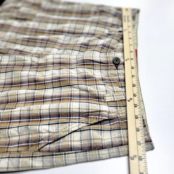 Levi’s Cargo Shorts Size 36 Plaid 100% Cotton Tan White Brown 11” Inseam - Picture 9 of 11